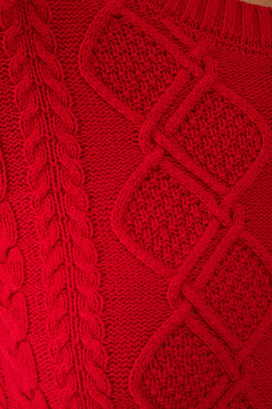 Sweter damski z warkoczowym splotem kolor czerwony RW24.SWD0A1 czerwony