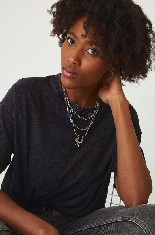 T-shirt bawełniany damski z efektem sprania kolor czarny czarny RW24.TSD011