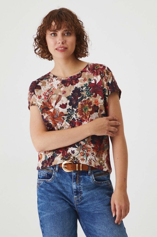 Bavlněné tričko dámské se vzorem béžová barva regular béžová RW24.TSD032