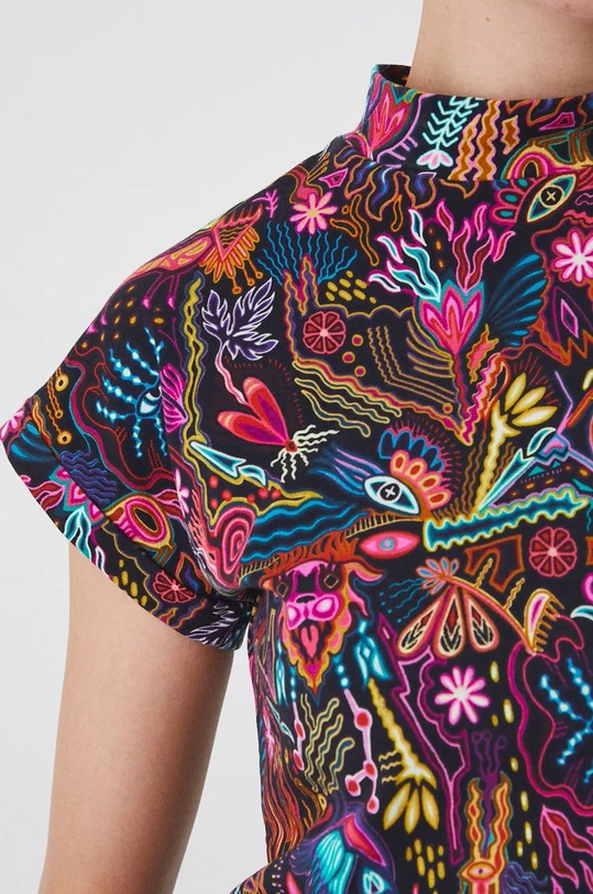 T-shirt bawełniany damski z domieszką elastanu wzorzysty kolor multicolor RW24.TSD601