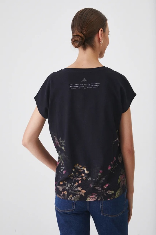 T-shirt bawełniany damski – Medicine z okazji roku Miłosza, kolor czarny czarny RW24.TSD651