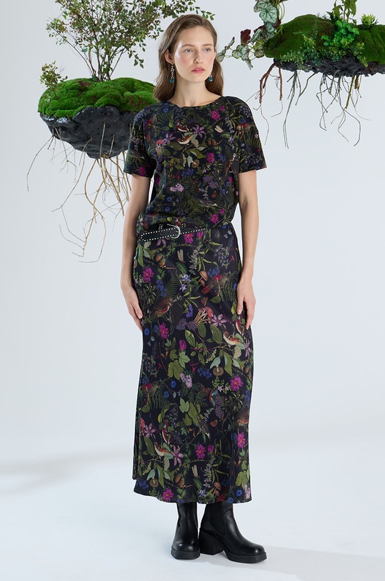 Bavlněné tričko dámské z kolekce Together For Nature černá barva V výstřih černá RW24.TSD708