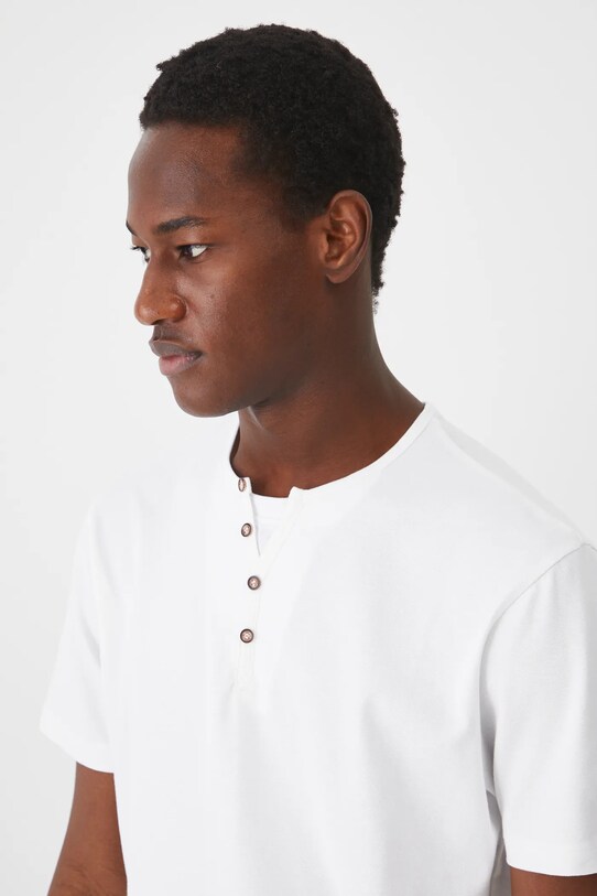 Medicine tricou alb RW24.TSM040