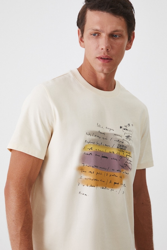 T-shirt bawełniany męski – Medicine z okazji roku Miłosza, kolor beżowy RW24.TSM653 beżowy RW24