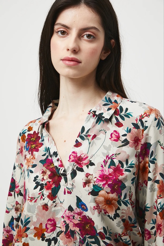 Bluzka damska z wiskozy w kwiaty RW25-BDD030 beżowy