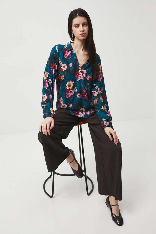 Bluzka damska z wiskozy w kwiaty casual turkusowy RW25-BDD030