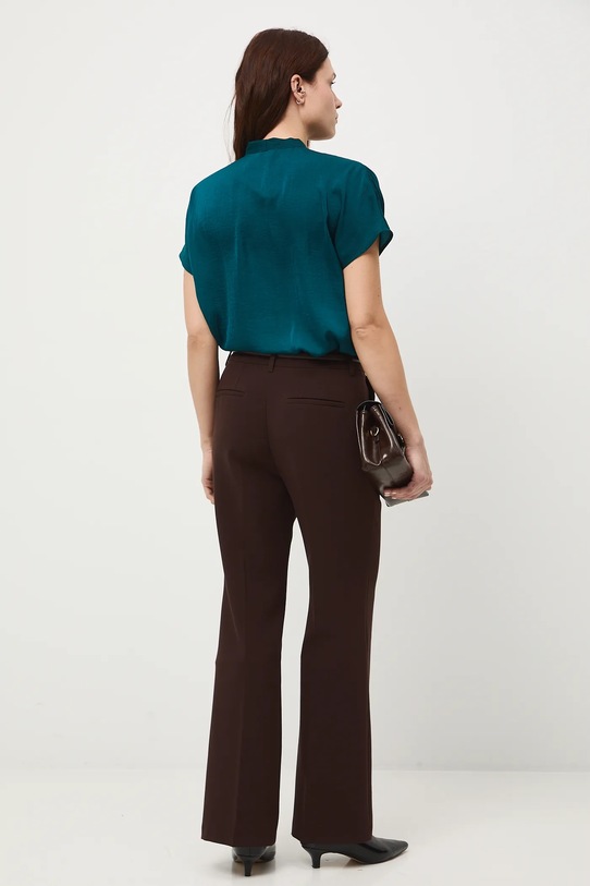 Odzież Bluzka damska z ozdobą w kształcie kwiatu RW25-BKDC00 turkusowy