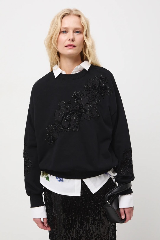 Bluza damska z ozdobną aplikacją czarny RW25-BLDA00