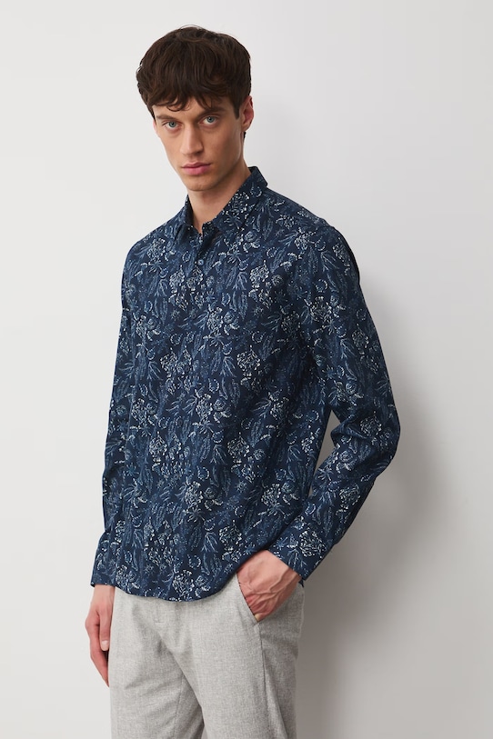Koszula bawełniana męska z kołnierzykiem klasycznym wzorzysta wzorzyste granatowy RW25.KDM101