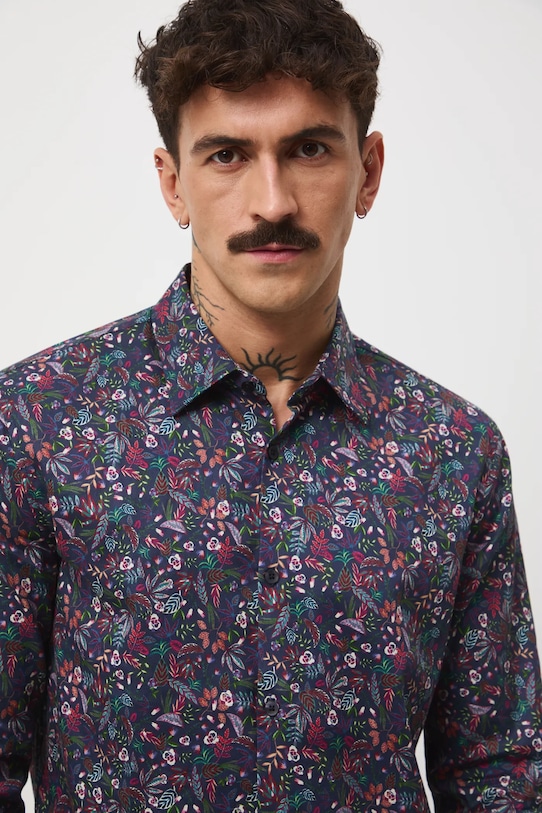 Bavlnená košeľa s klasickým golierom, so vzorom viacfarebná RW25-KDMA23