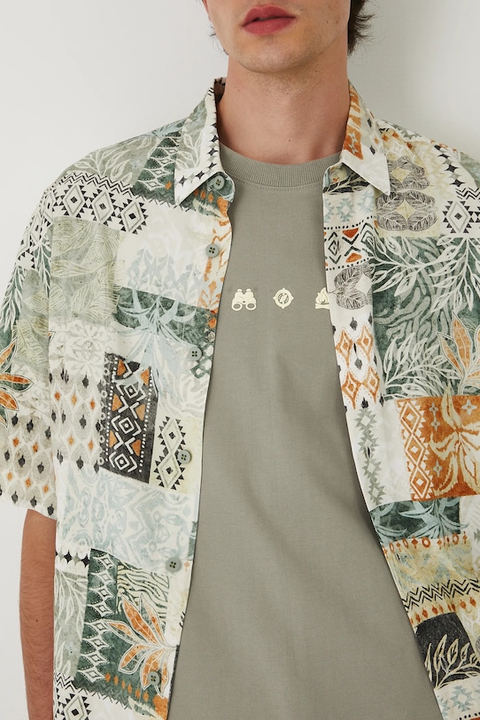 Koszula męska z kołnierzykiem wzorzysta RW25-KKM202 multicolor