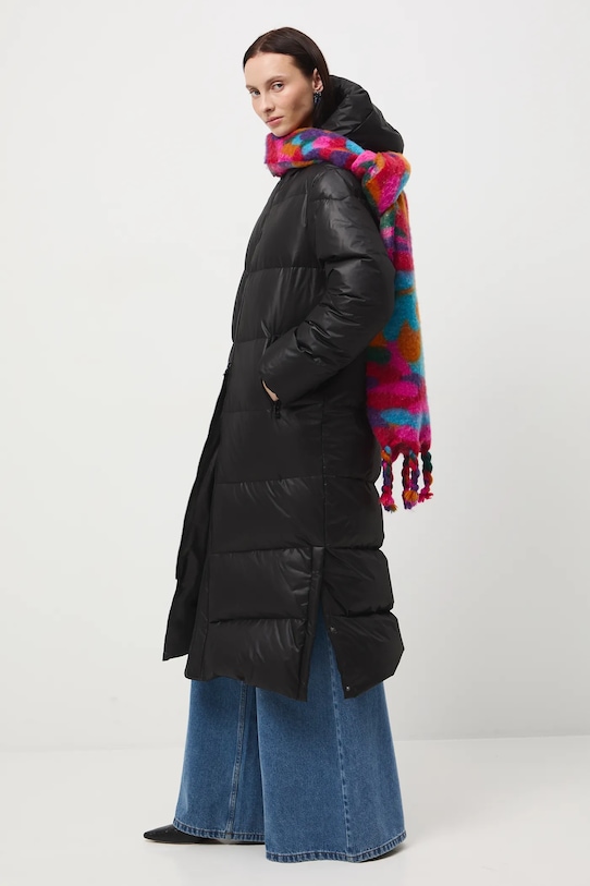 Medicine płaszcz puchowy pozostałe czarny RW25-KPD900
