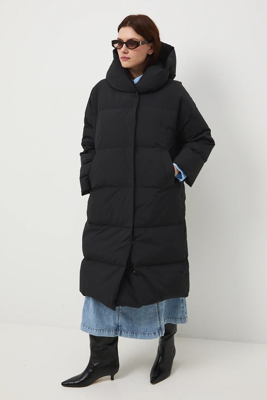 Medicine płaszcz puchowy czarny RW25-KPDB01