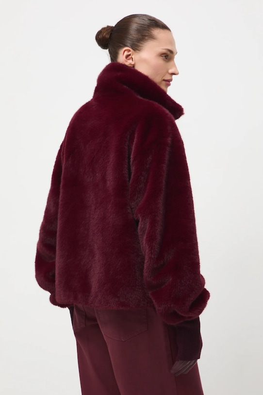 Odzież Kurtka damska z imitacji futerka RW25-KUD808 bordowy