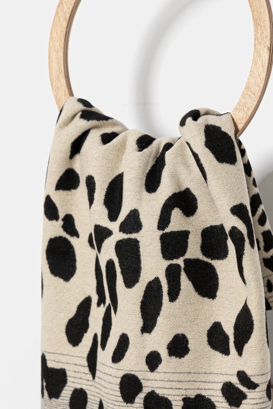 Akcesoria Szal damski wzorzysty z wiskozą RW25-SAD718 multicolor