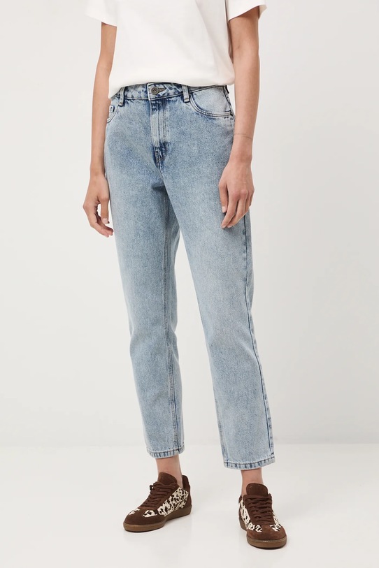 Jeansy bawełniane damskie mom fit z efektem sprania Basic niebieski RW25-SJD040