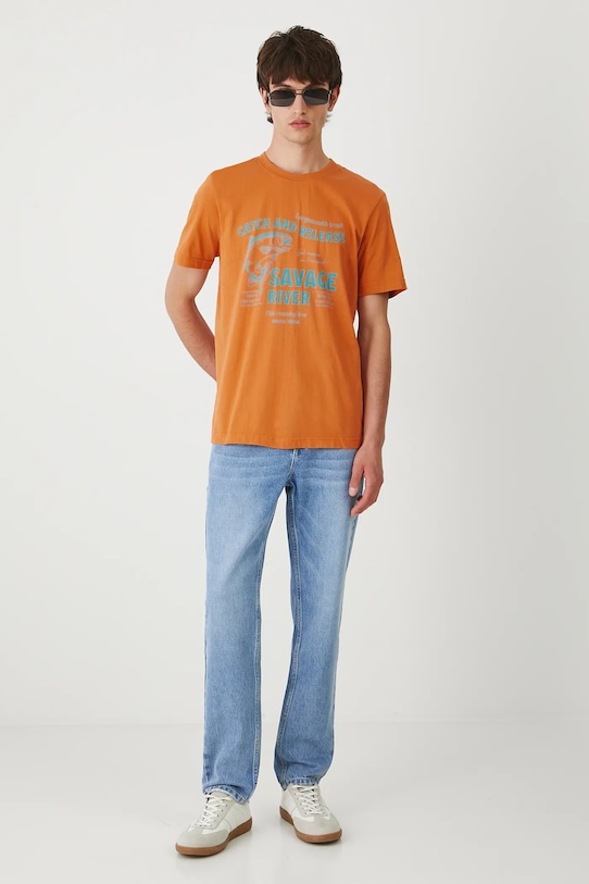 Jeansy bawełniane tapered z efektem sprania RW25.SJM202 niebieski RS26