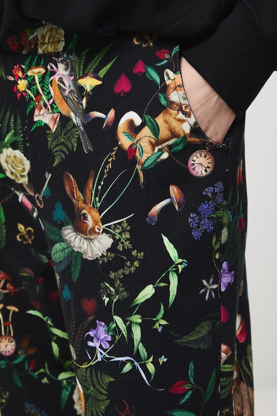 Medicine spodnie dresowe czarny RW25-SPD902