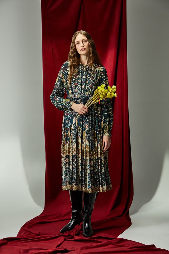 Medicine sukienka casual multicolor RW25-SUD851
