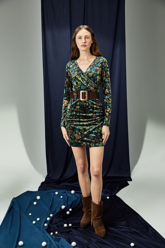 Medicine sukienka casual turkusowy RW25-SUD856