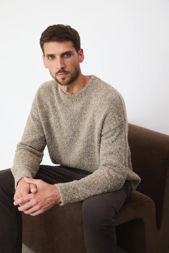 Medicine sweter okrągły brązowy RW25-SWM909