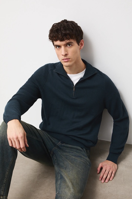 Medicine sweter z domieszką wełny i kaszmiru RW25-SWMC16 zielony RW25