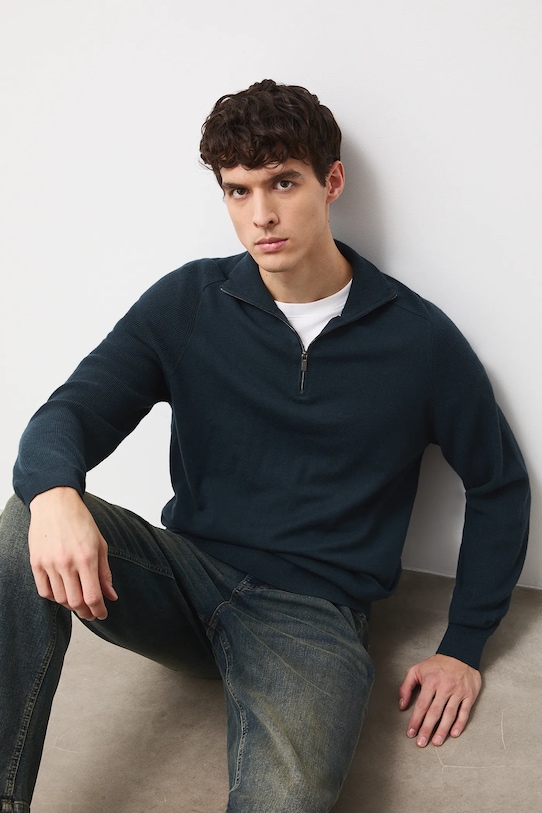 Medicine sweter z domieszką wełny i kaszmiru RW25-SWMC16 zielony RW25