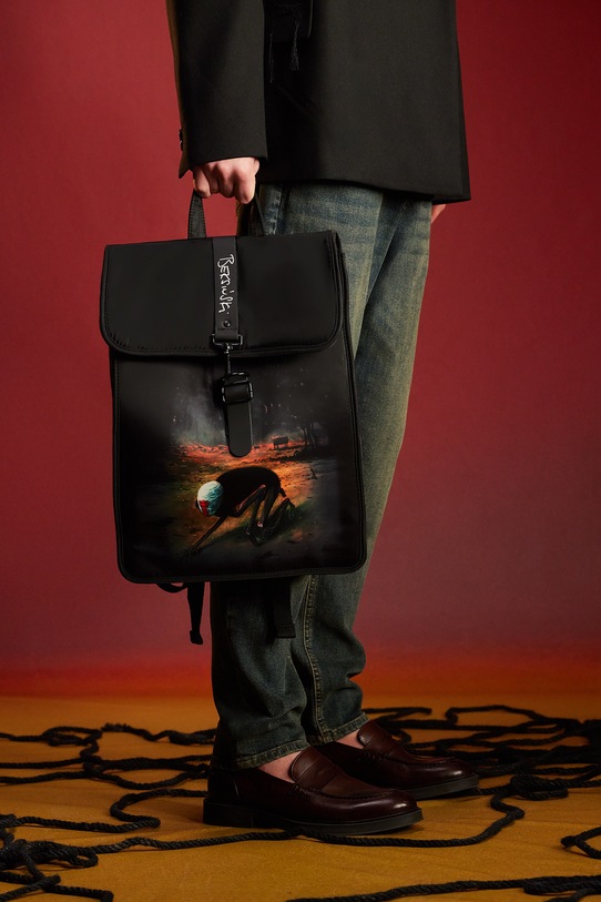 Plecak męski z kolekcji Zdzisław Beksiński x Medicine mieści A4 multicolor RW25-TPMA50