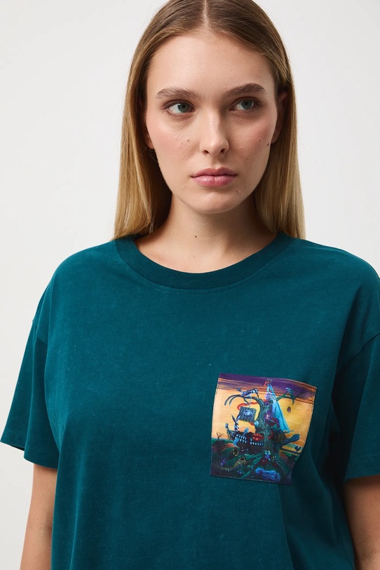 T-shirt bawełniany damski z kolekcji Tajemniczy Świat Medicine RW25-TSD555 turkusowy