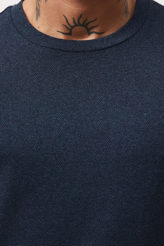 T-shirt męski z fakturą RW25-TSM052 granatowy