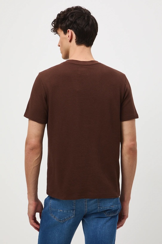 Odzież T-shirt bawełniany męski z ozdobnym haftem RW25-TSM407 brązowy