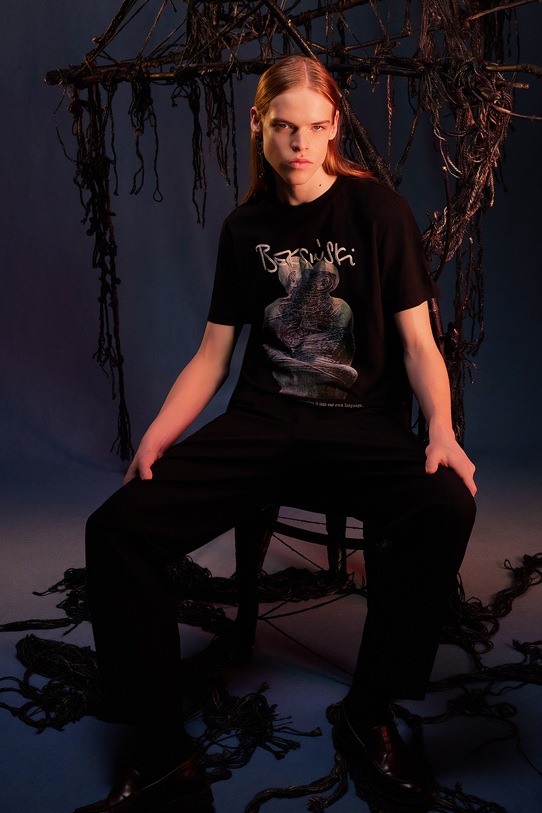 T-shirt bawełniany męski z kolekcji Zdzisław Beksiński x Medicine okrągły czarny RW25-TSMA57