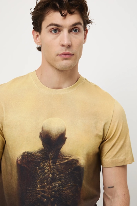 Majica kratkih rukava Medicine RW25-TSMA64 zlatna