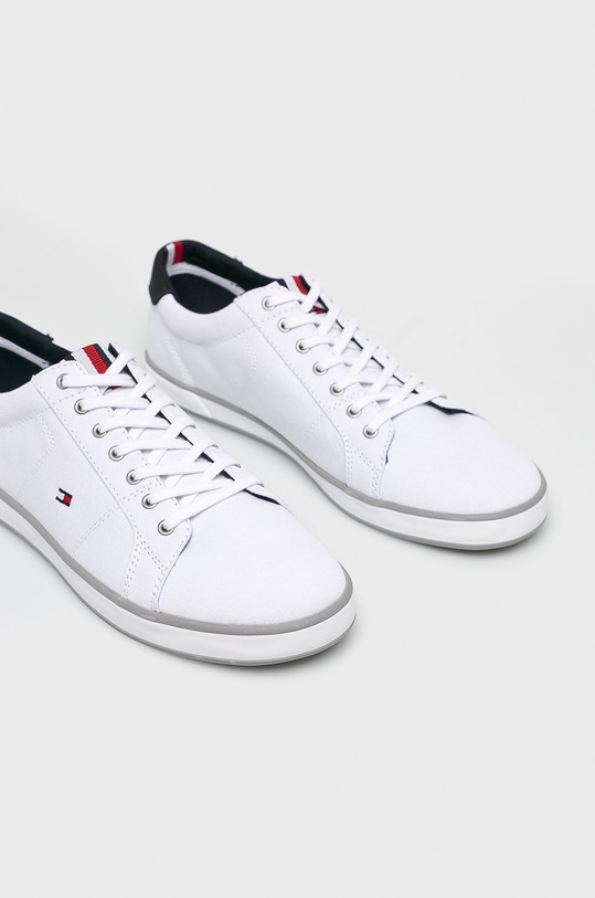 Tommy Hilfiger - Πάνινα παπούτσια H2285ARLOW 1D FM0FM00596 λευκό AA00