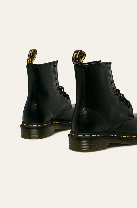 Boty Nízké kozačky Dr. Martens DM11822006 černá