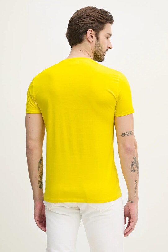 Дрехи Памучна тениска Lacoste TH6709 жълт