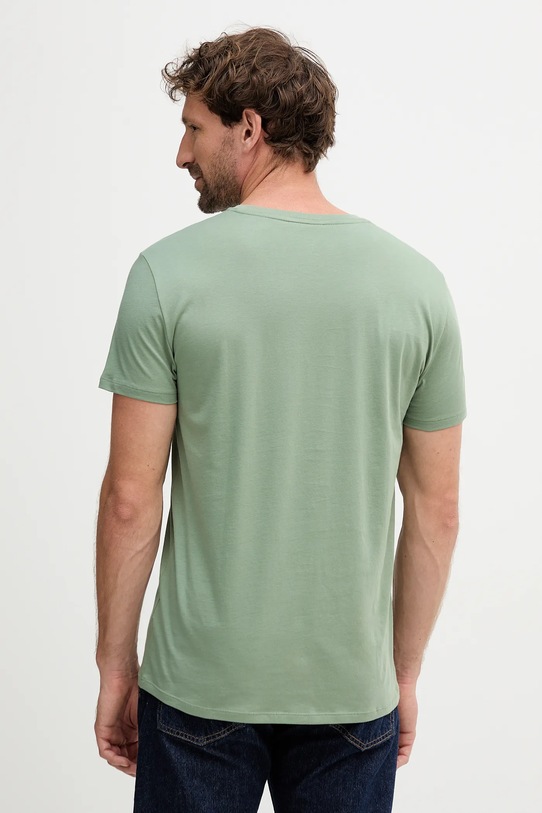 Oblečenie Bavlnené tričko Lacoste TH6710 zelená