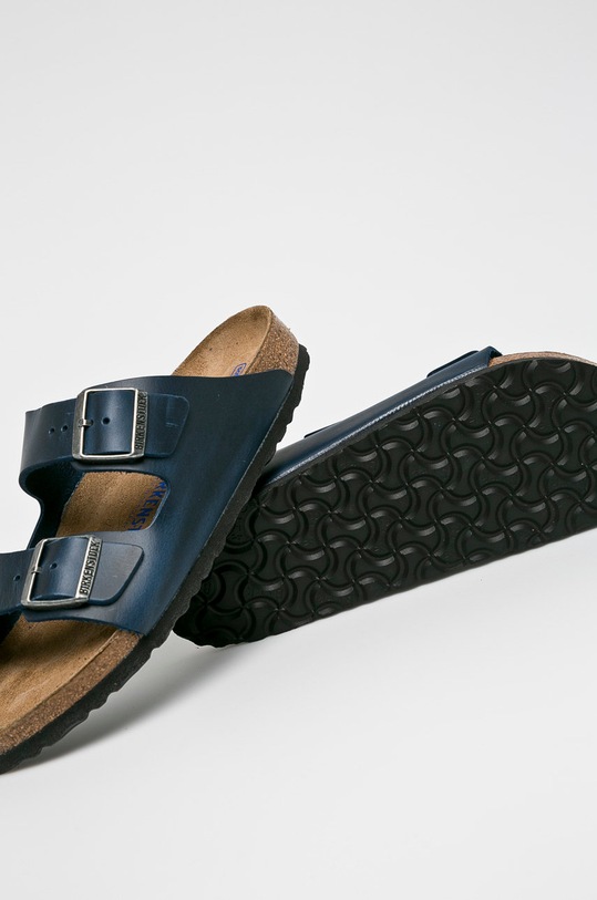 Kožené šľapky Birkenstock Arizona SFB tmavomodrá 1013644