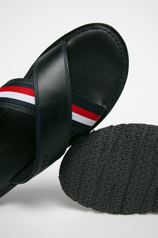 Παπούτσια Tommy Hilfiger - Παντόφλες FM0FM02120 σκούρο μπλε