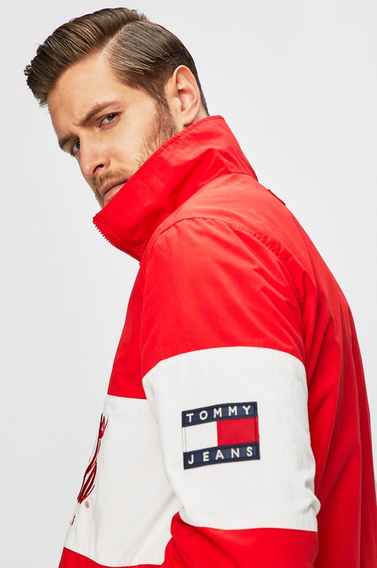 Tommy Jeans - Rövid kabát x Coca-Cola DM0DM06849 piros