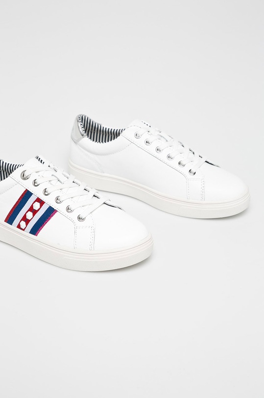 s. Oliver - Обувки 5.5.23602.22 бял