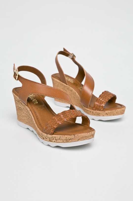 s. Oliver - Platformy 5.5.28321.32 hnedá SS19