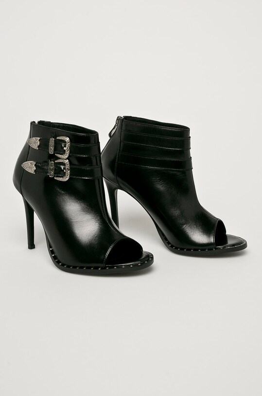 Solo Femme - Nízké kozačky 26495.68.A19.000.13.00 černá SS19