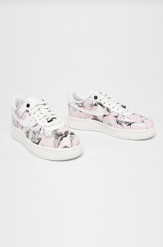 Nike Sportswear - Обувки Air Force 1 07 Lxx AO1017.102 розов SS19