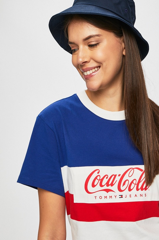 Tommy Jeans - Felső x Coca-Cola kék DW0DW06930