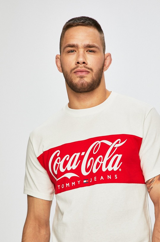 Tommy Jeans - Póló x Coca Cola fehér DM0DM06692