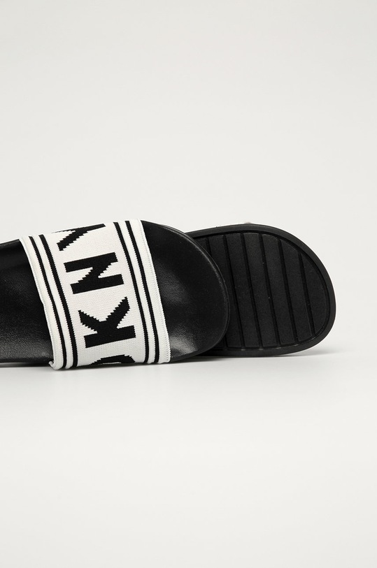 Obuwie Dkny - Klapki K4855294 K4855294 biały