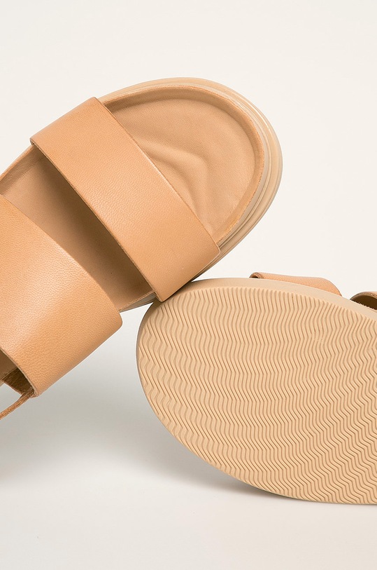 Vagabond Shoemakers - Kožené sandály Erin 4932.401.10 béžová