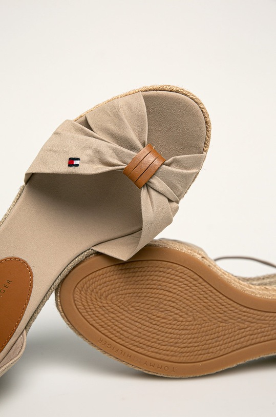 Tommy Hilfiger sandały BASIC OPENED TOE MID WEDGE FW0FW04785 beżowy