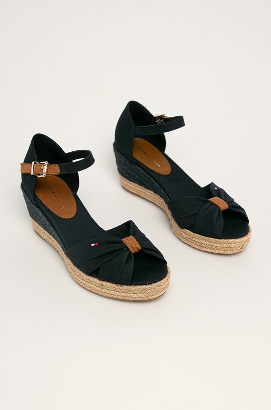 Tommy Hilfiger sandały BASIC OPENED TOE MID WEDGE FW0FW04785 granatowy SS24
